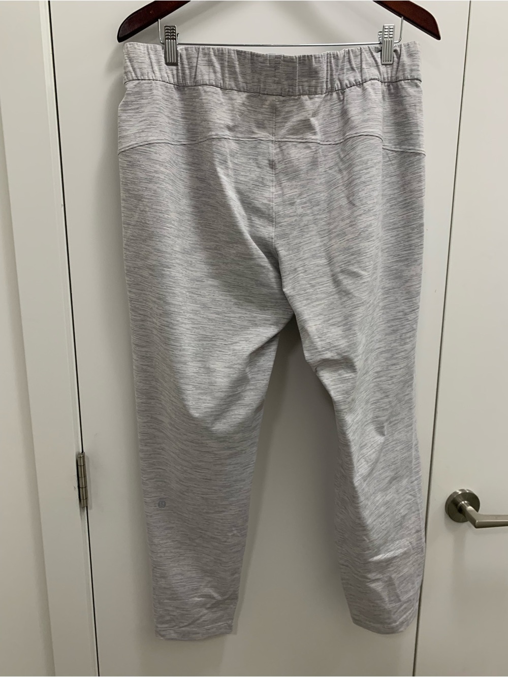 Lululemon Pant On The Fly Jogger  women's  size 12 - Picture 6 of 11